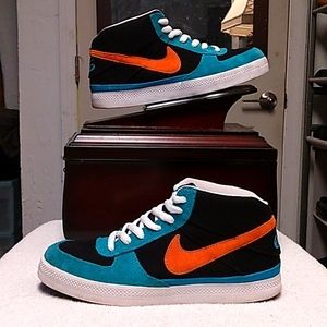 NIKE Women’s Size 10 MRVK MID 2 6.0 - Blue, Black & Orange Suede Shoes 👟